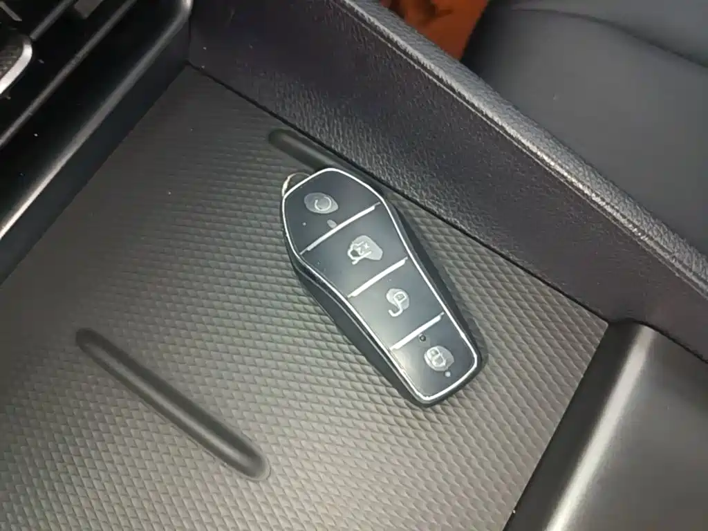 BYD Seal 05 DM-i — фото 9