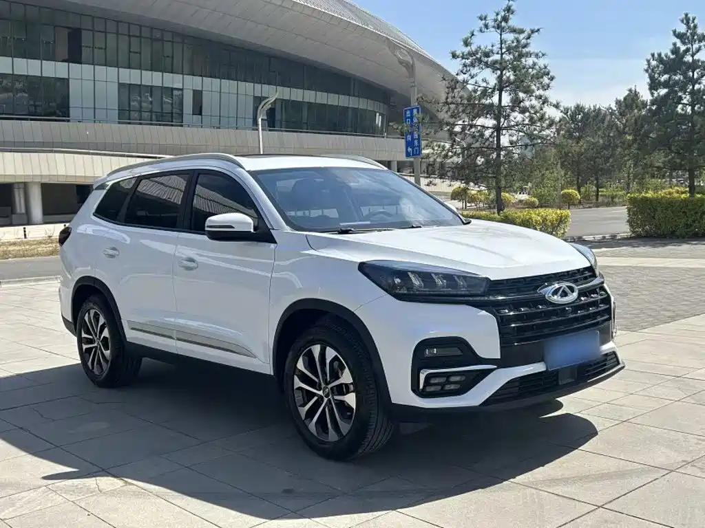 Chery Tiggo 8 — фото 8