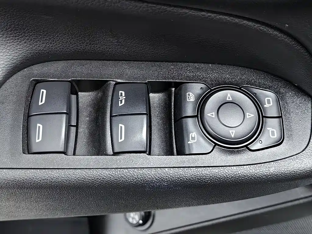 Chevrolet Equinox — фото 9