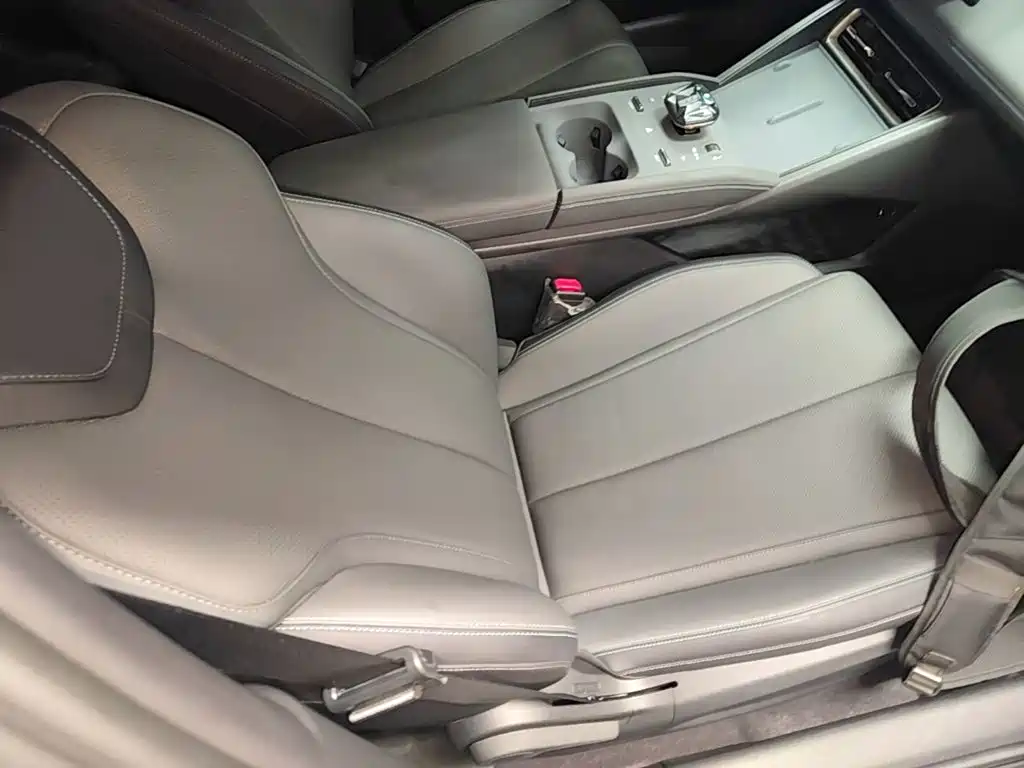 BYD Qin L — фото 25