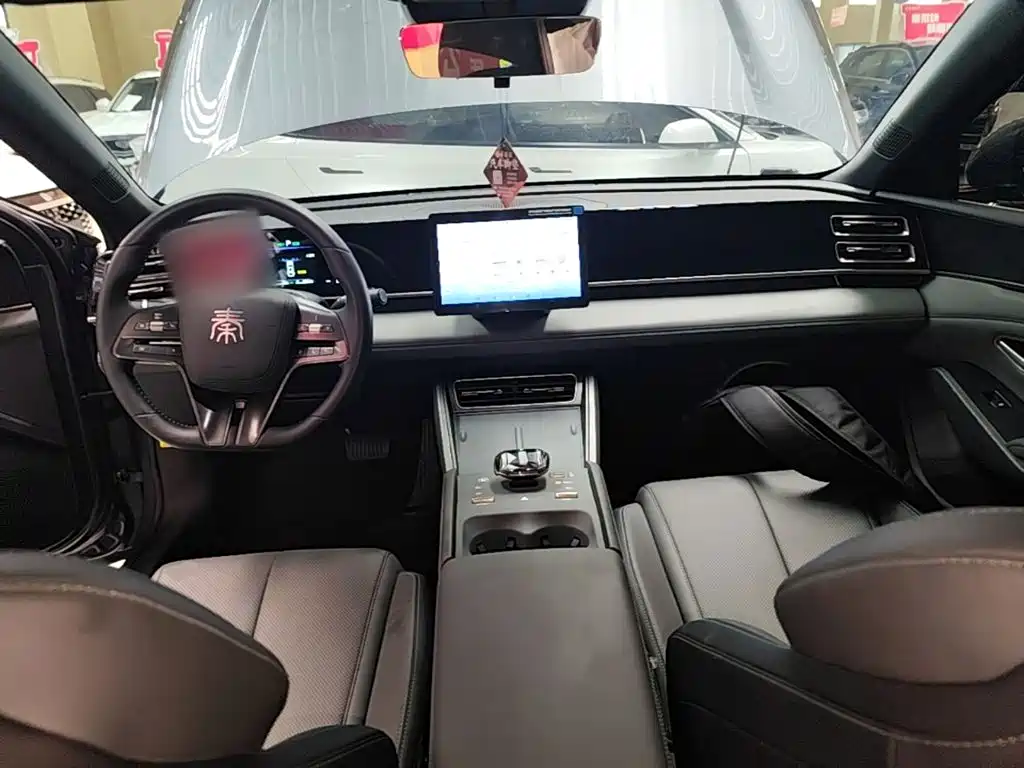 BYD Qin L — фото 10