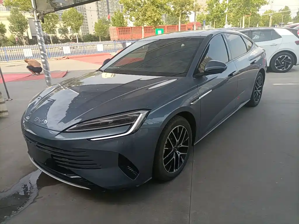 BYD Seal — фото 2