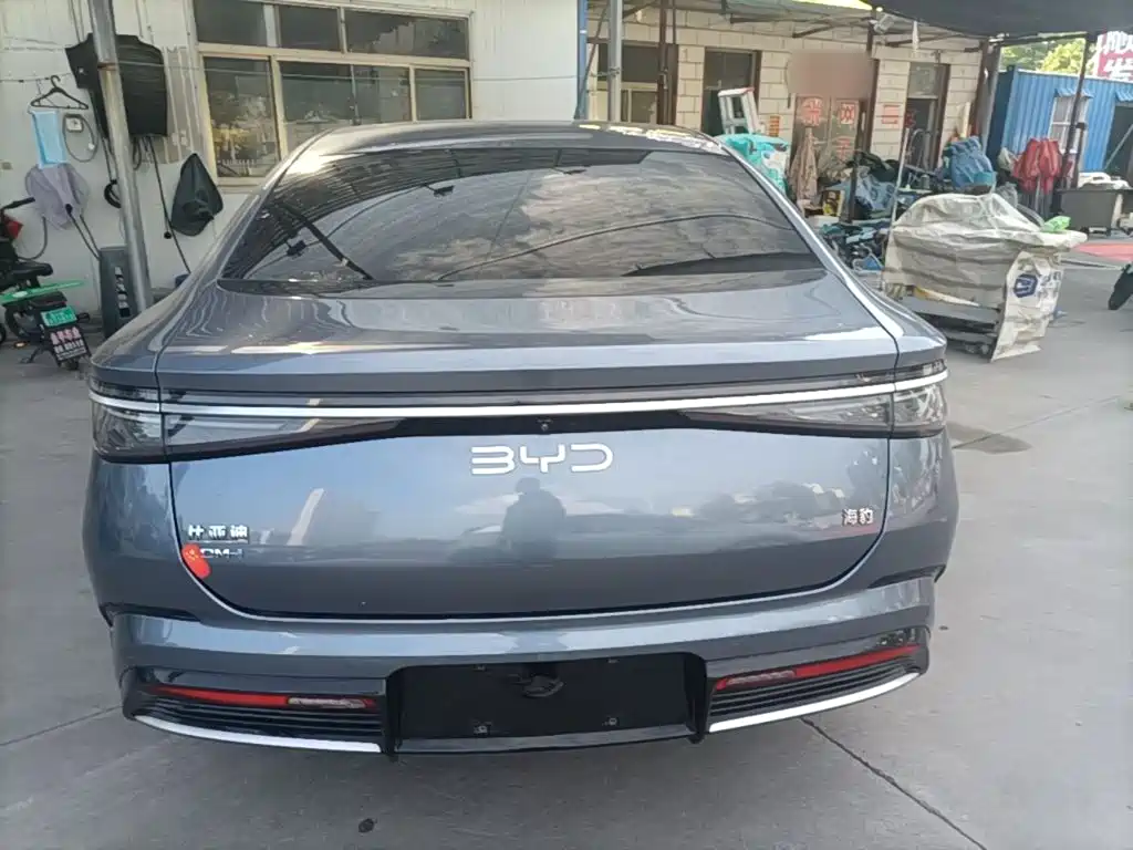 BYD Seal — фото 6