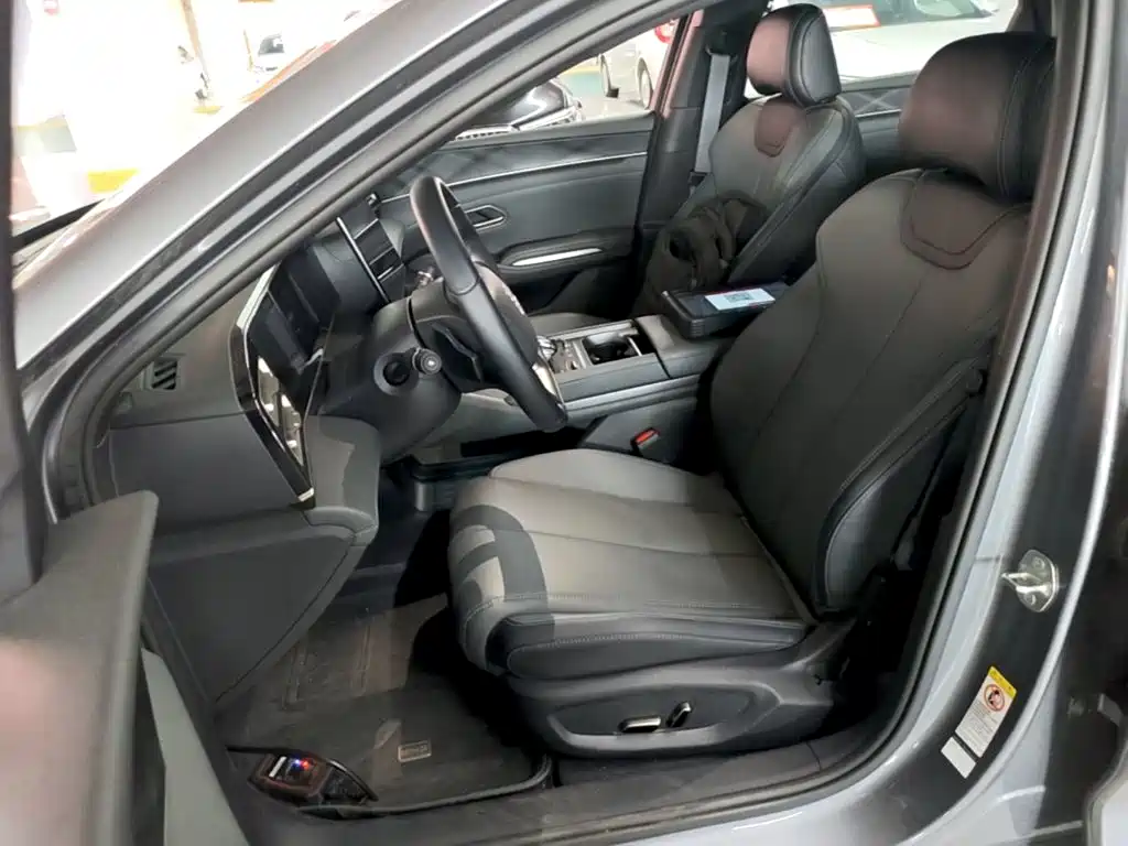 BYD Qin L — фото 15
