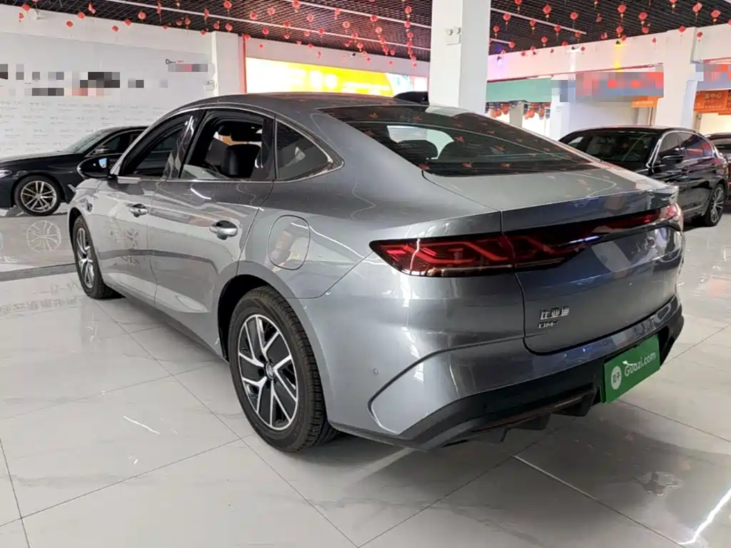 BYD Qin L — фото 5