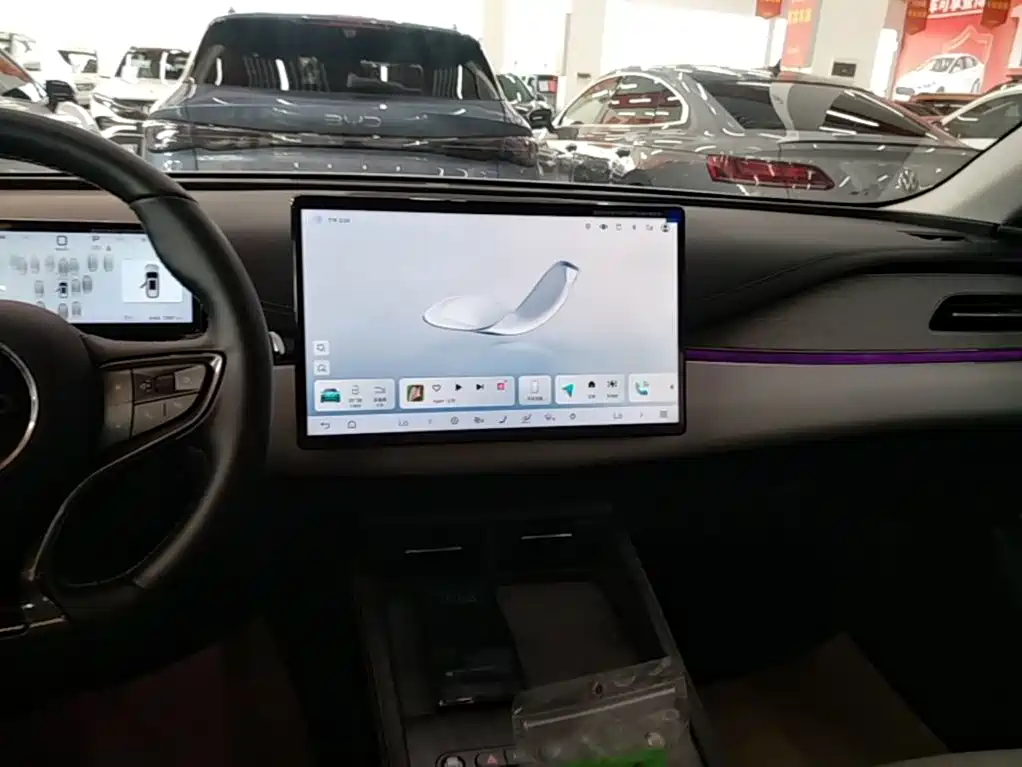 BYD Seal 06 DM-i Touring — фото 13