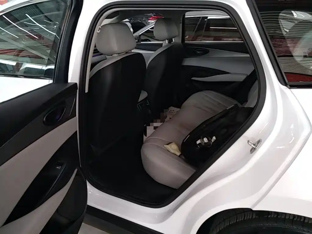 BYD Seal 06 DM-i Touring — фото 17