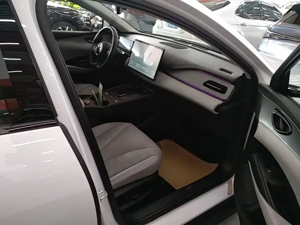 BYD Seal 06 DM-i Touring — фото 25