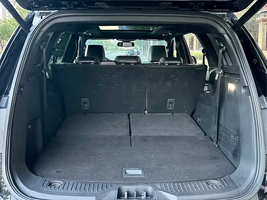 Ford Everest — фото 11