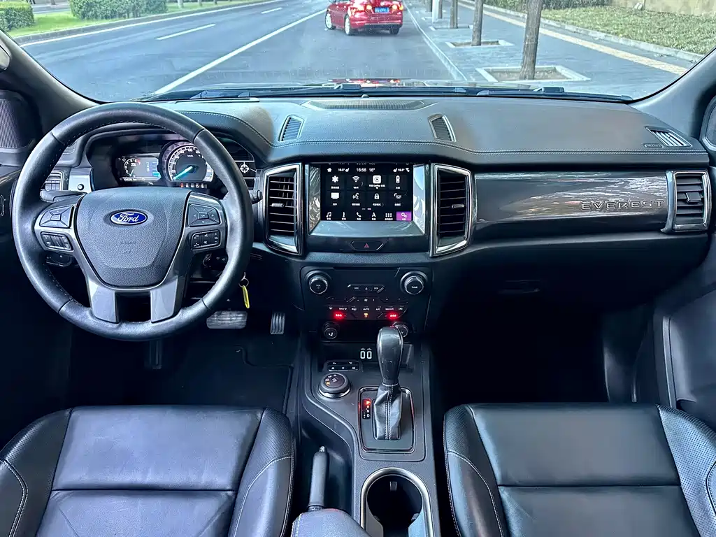 Ford Everest — фото 5