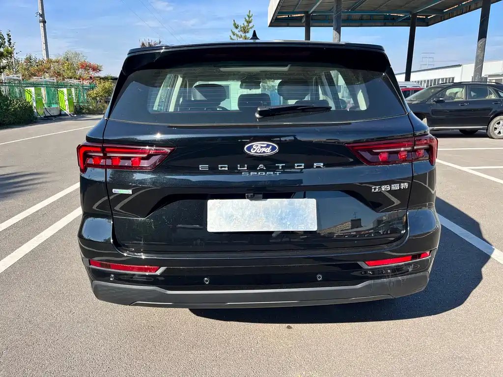Ford Equator Sport — фото 17
