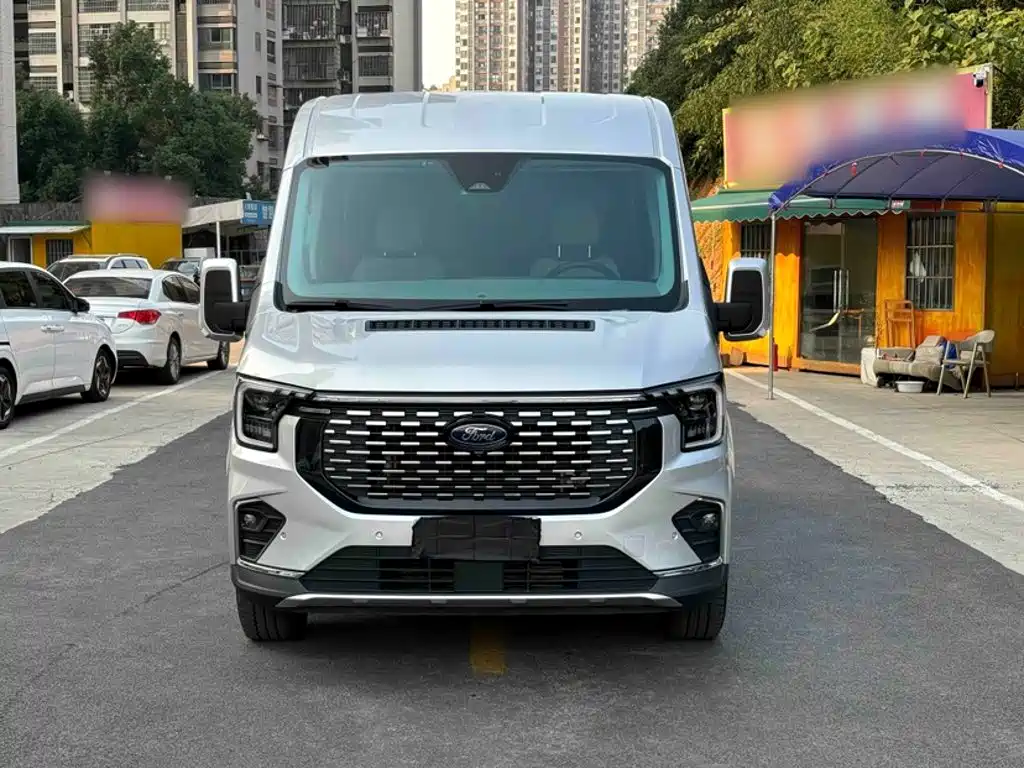 Ford Transit T8 — фото 7