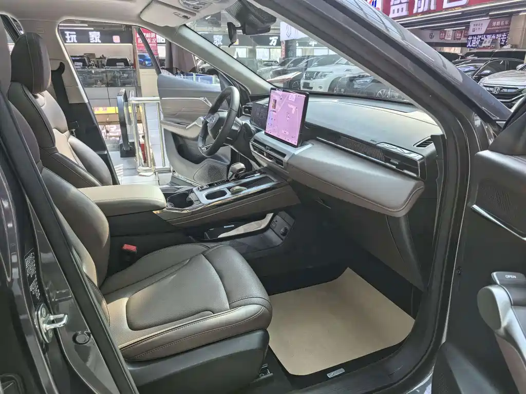 GAC Motor Trumpchi GS4 — фото 10