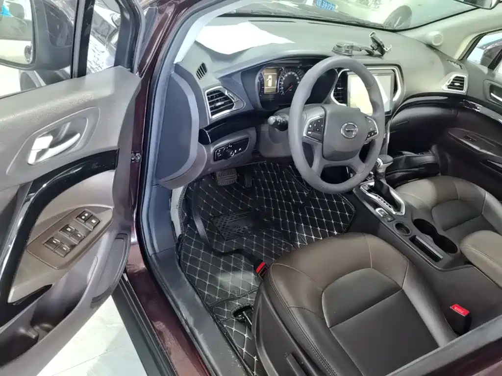 GAC Motor Trumpchi GS4 — фото 15