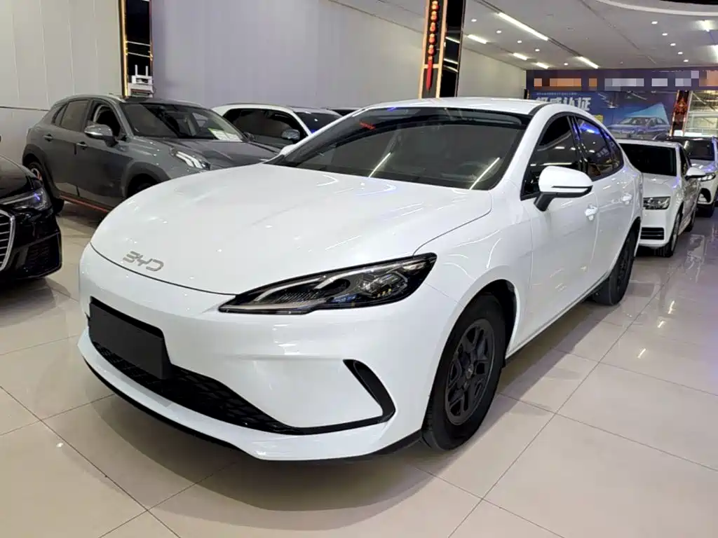 BYD Seal 05 DM-i — фото 2