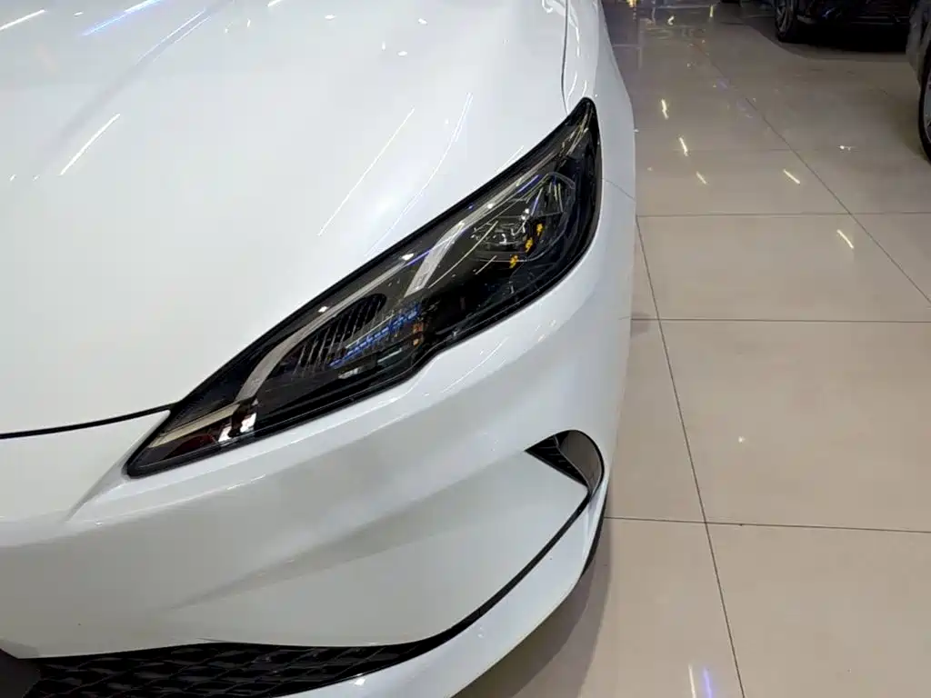 BYD Seal 05 DM-i — фото 24