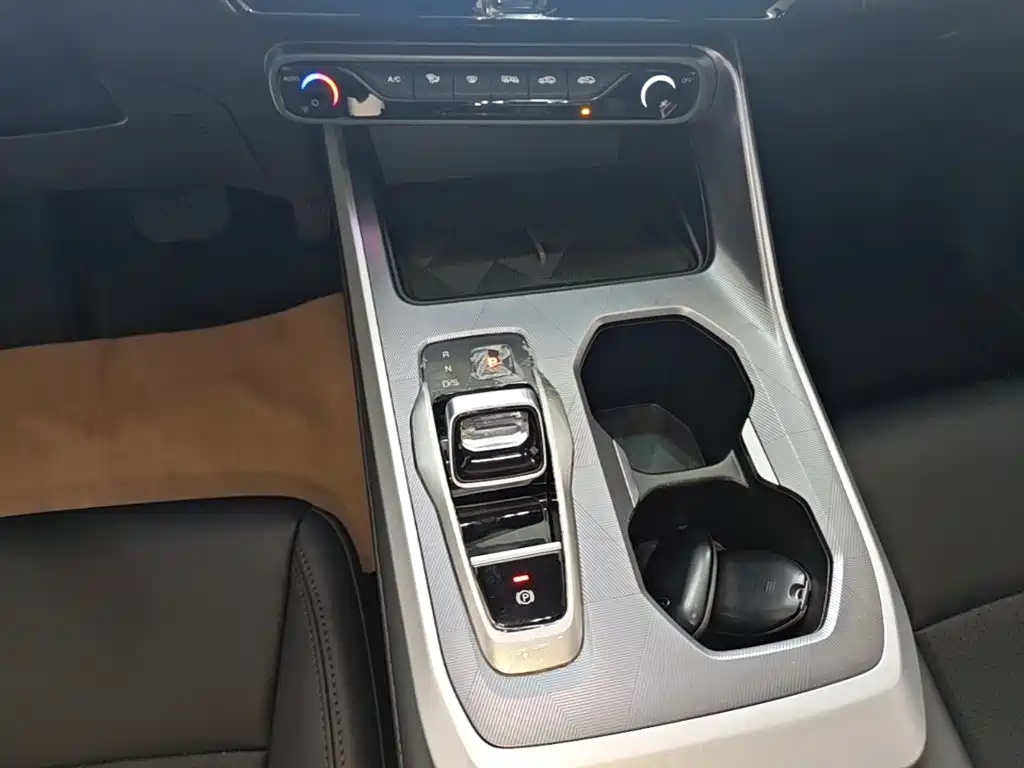 GAC Motor Trumpchi GS3 — фото 13