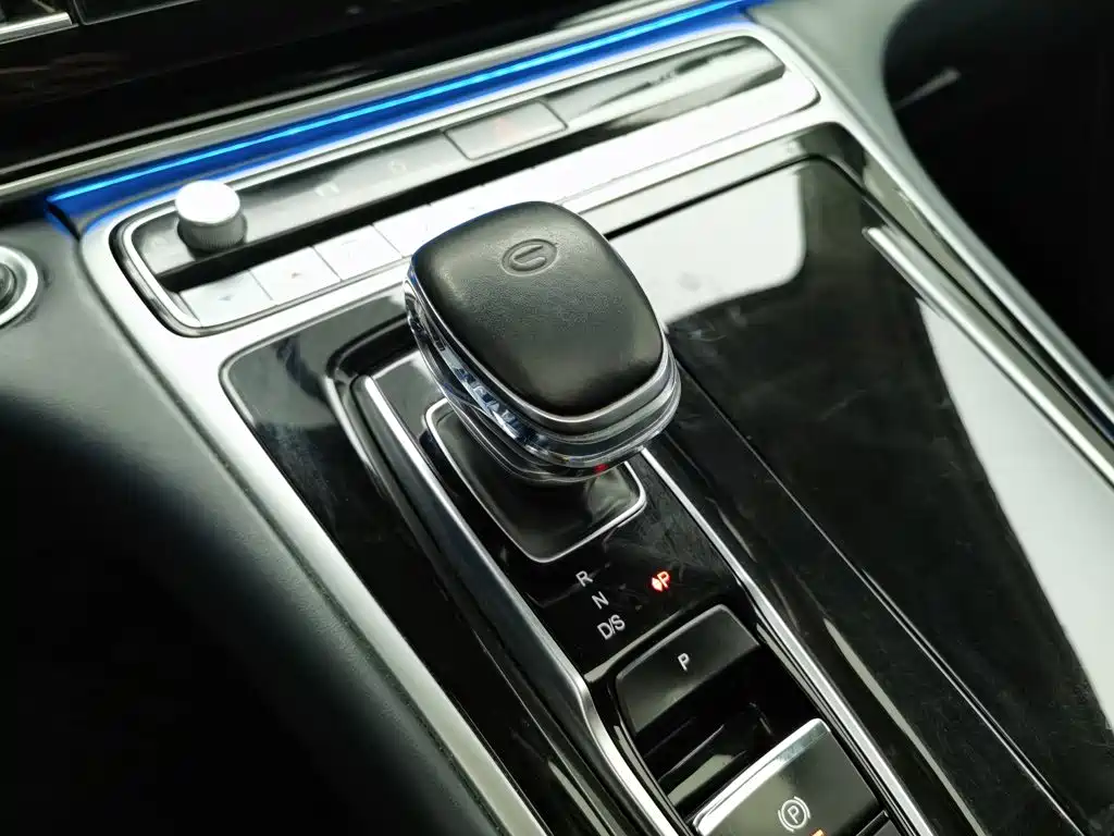 GAC Motor Trumpchi M8 — фото 13