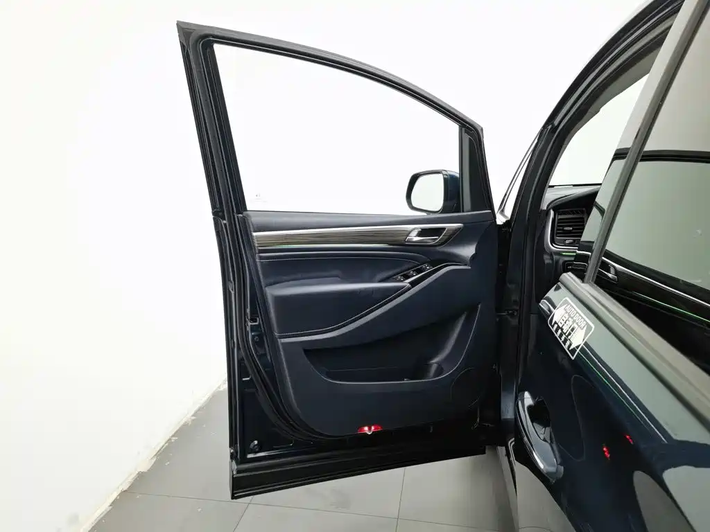 GAC Motor Trumpchi M8 — фото 8
