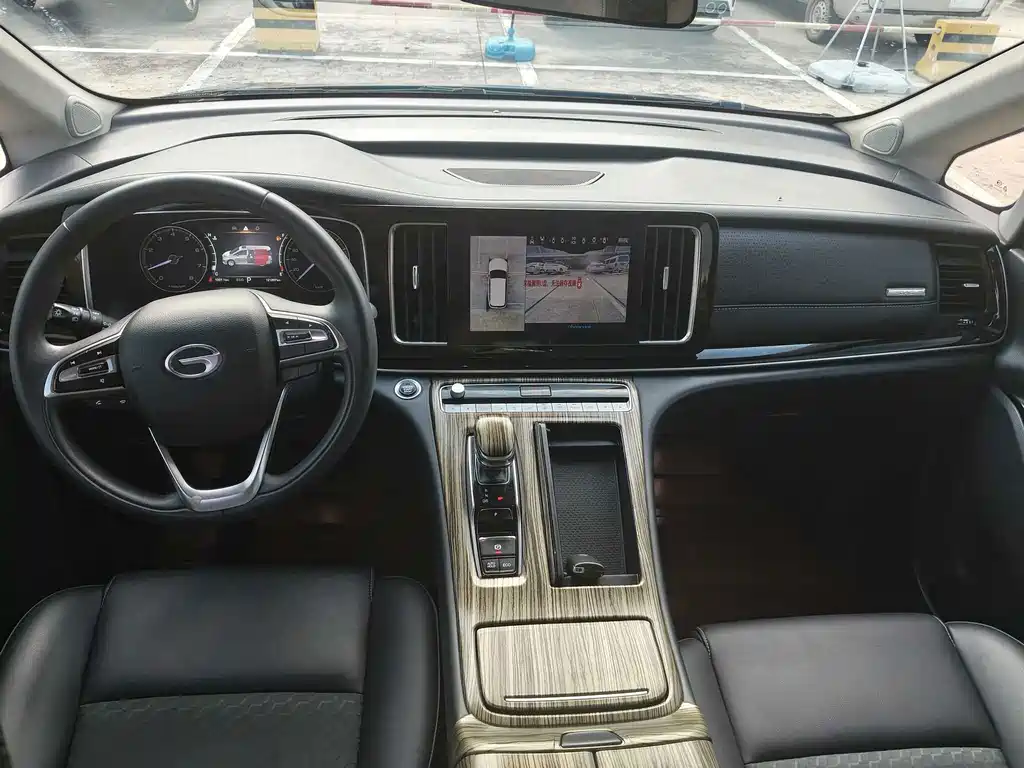 GAC Motor Trumpchi M8 — фото 13