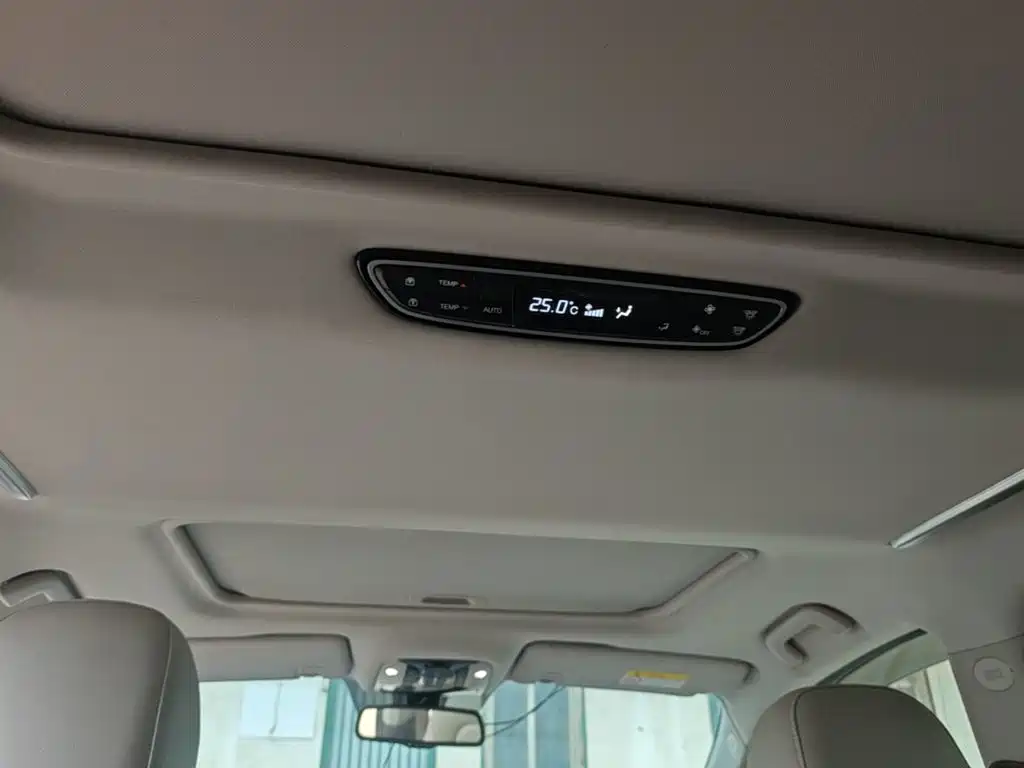 GAC Motor Trumpchi M8 — фото 17