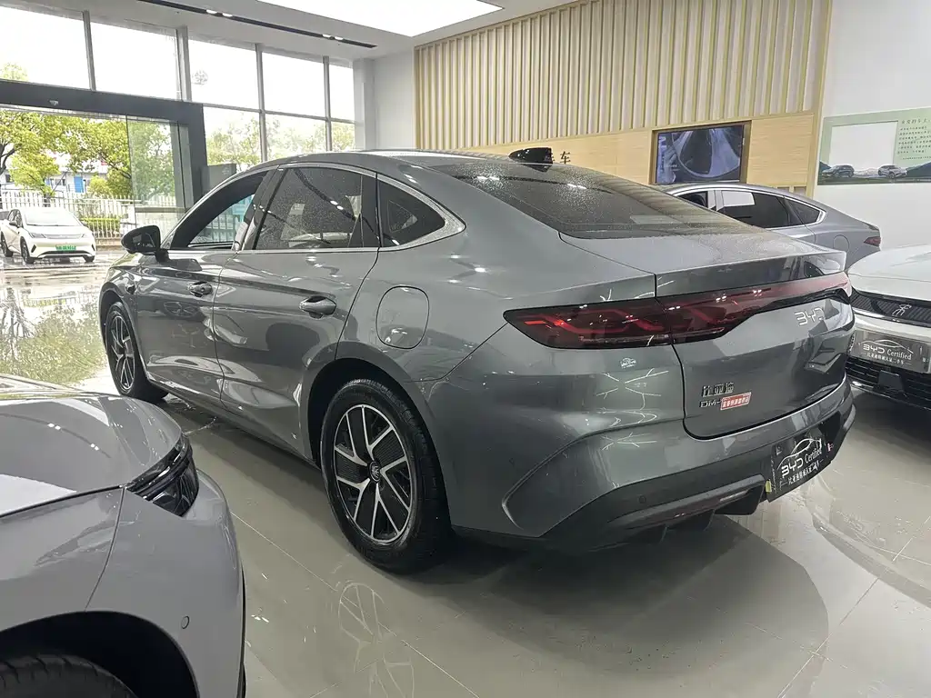 BYD Qin L — фото 6