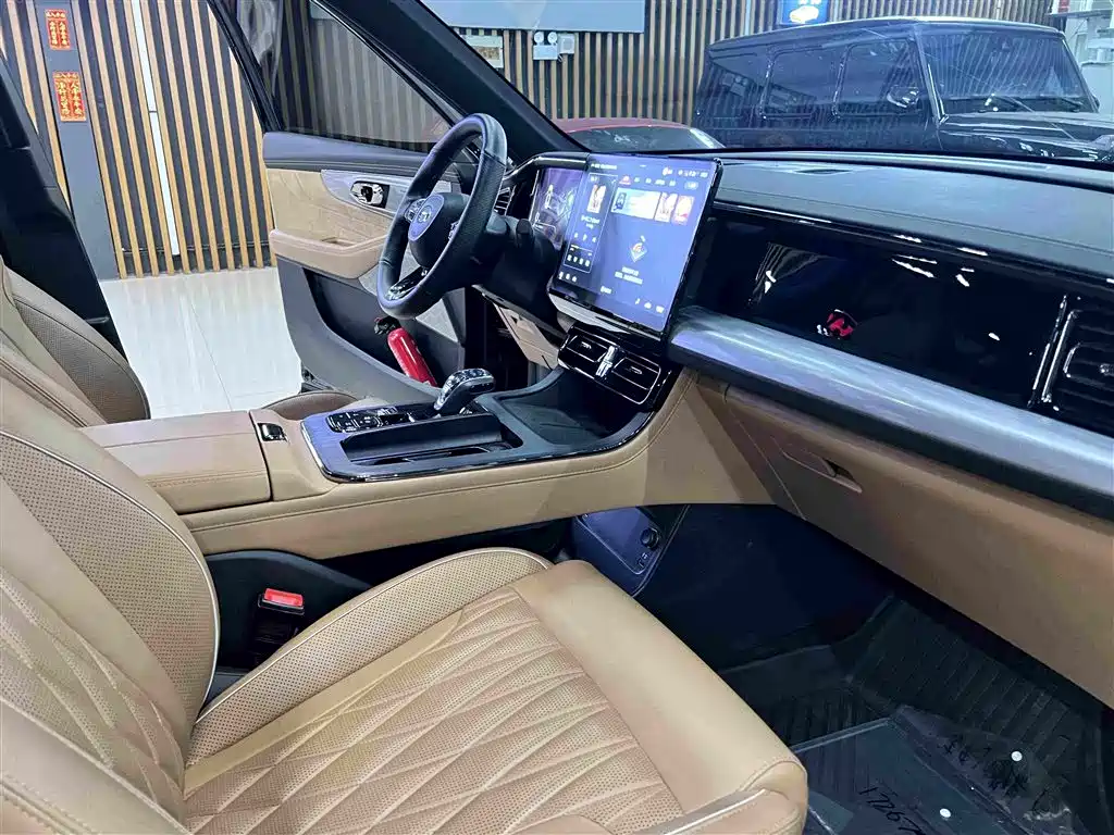 GAC Motor Trumpchi ES9 — фото 8
