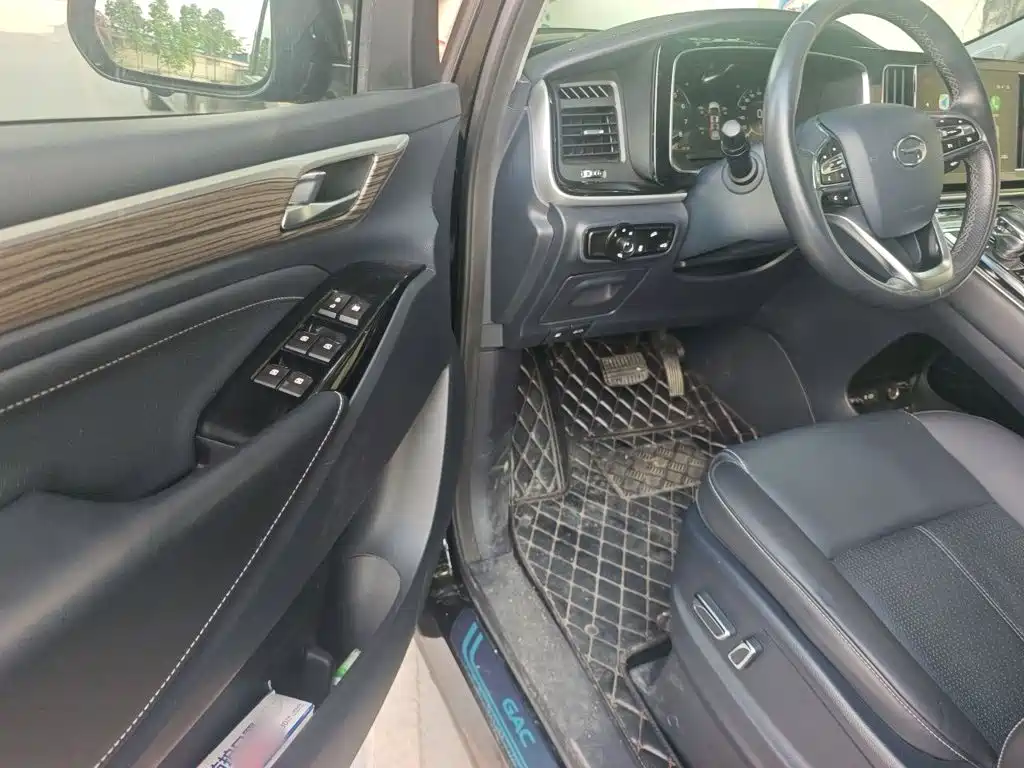 GAC Motor Trumpchi M8 — фото 17