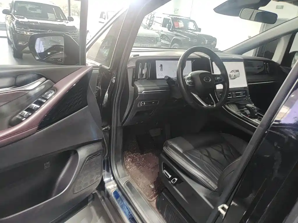 GAC Motor Trumpchi M8 — фото 15