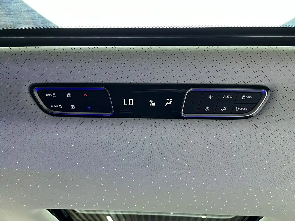 GAC Motor Trumpchi M8 — фото 15
