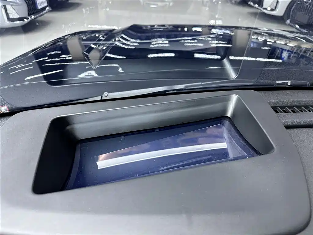 GAC Motor Trumpchi ES9 — фото 13