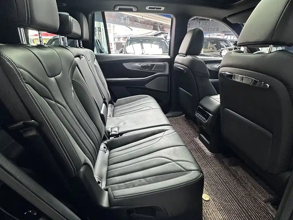 GAC Motor Trumpchi ES9 — фото 33