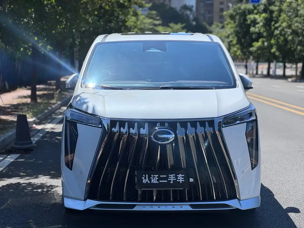 GAC Motor Trumpchi M8 — фото 2