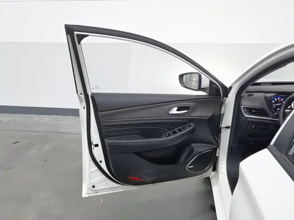 GAC Motor Trumpchi GA4 — фото 8