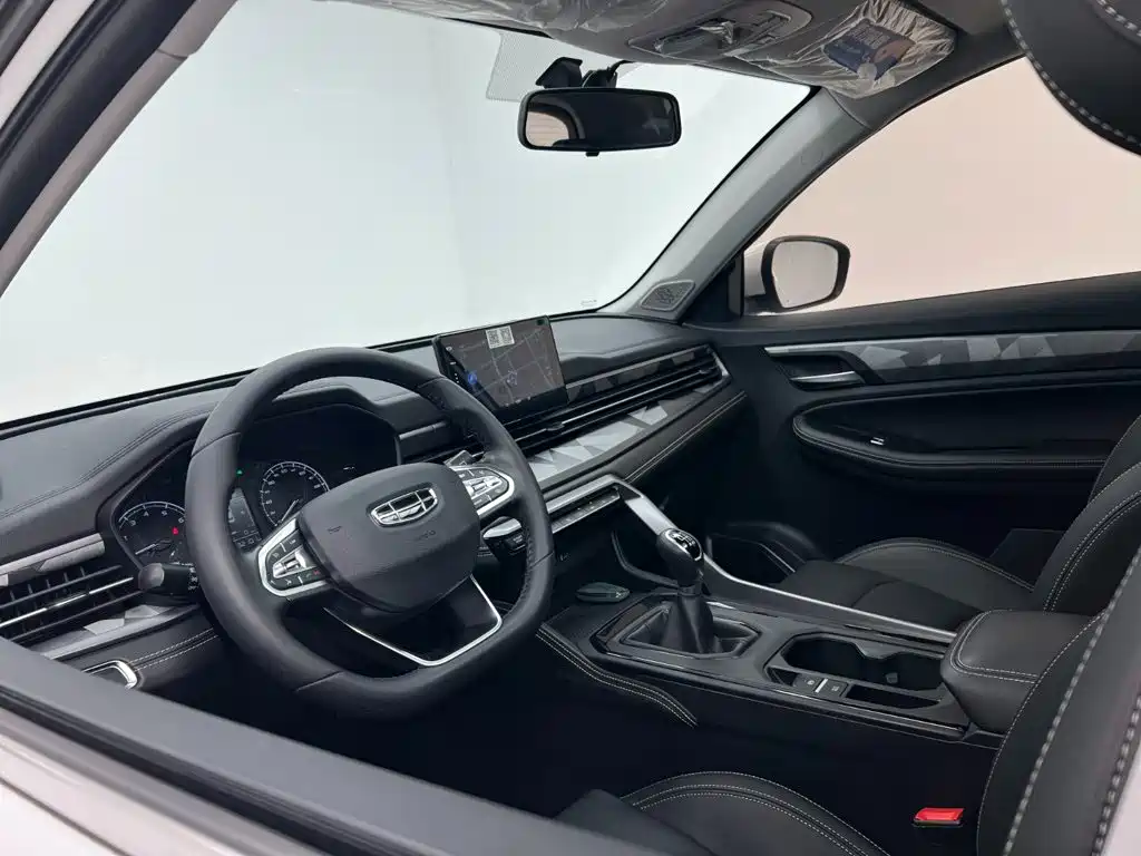 Geely Vision X6 — фото 13