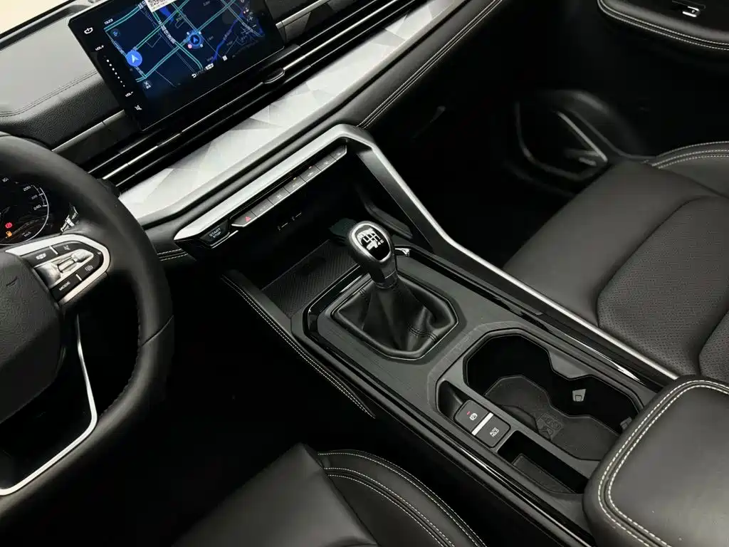 Geely Vision X6 — фото 21