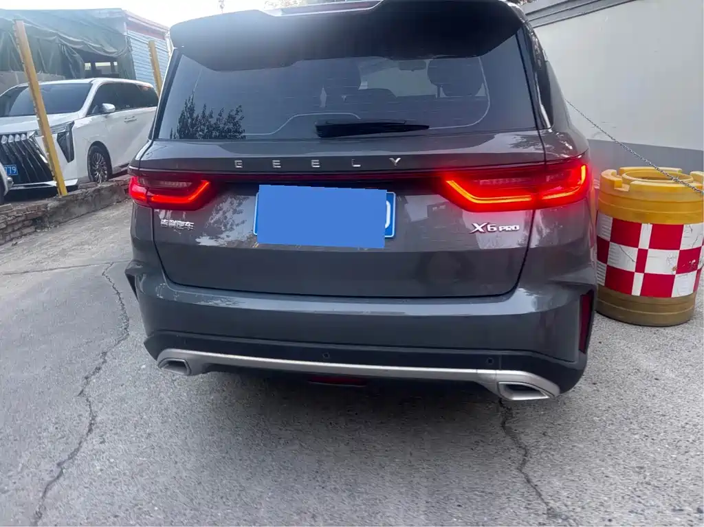 Geely Vision X6 — фото 23
