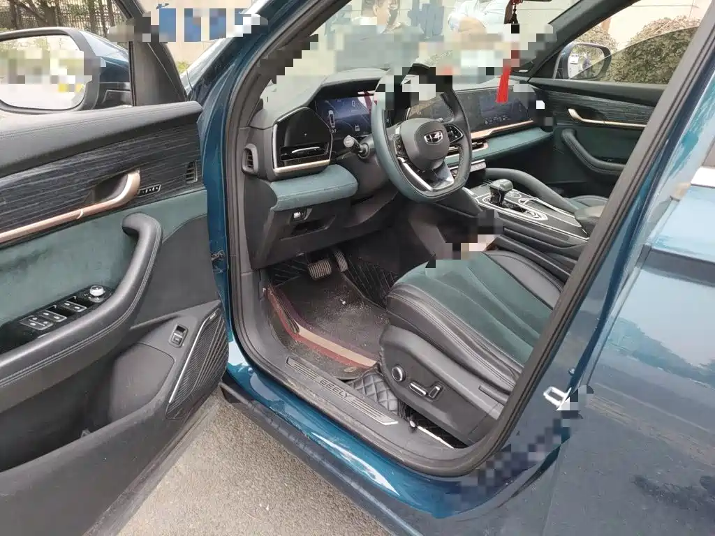 Geely Monjaro — фото 13