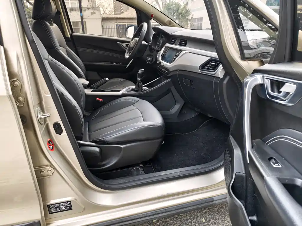 Geely Vision X3 — фото 17
