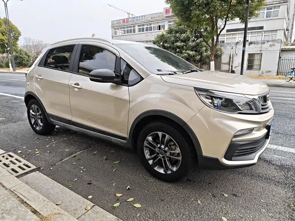 Geely Vision X3 — фото 3