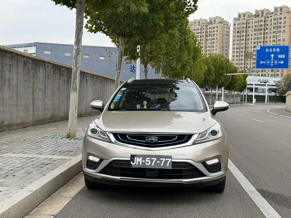 Geely Emgrand GS — фото 2