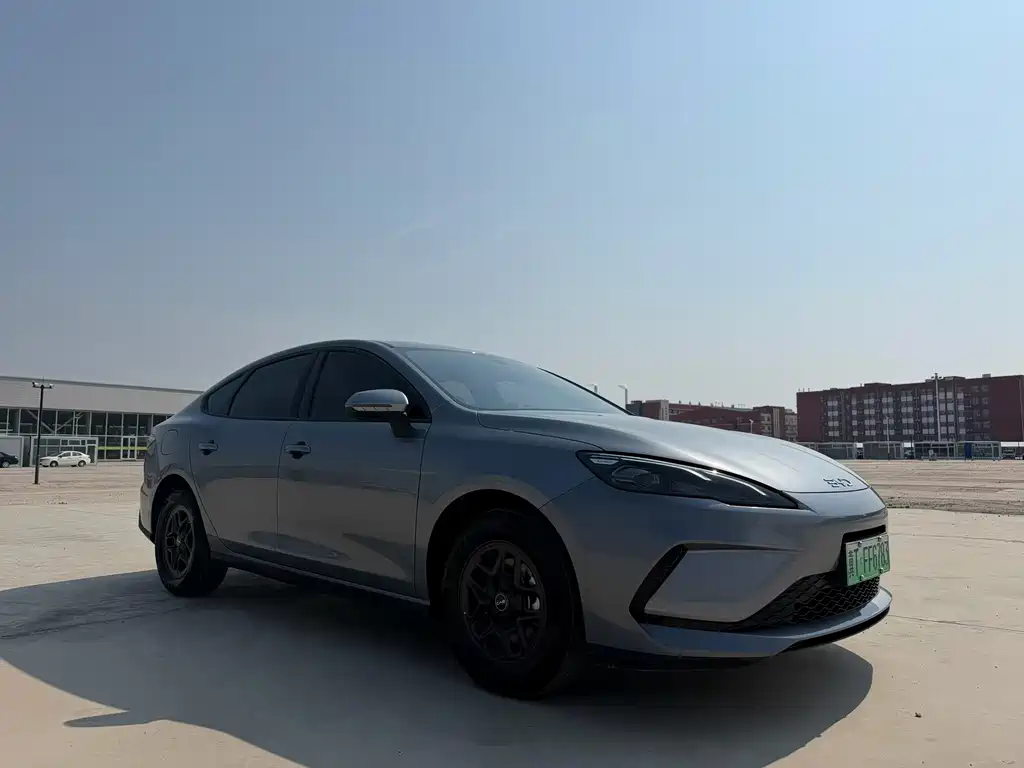 BYD Seal 05 DM-i — фото 3
