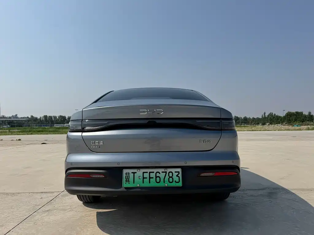 BYD Seal 05 DM-i — фото 8