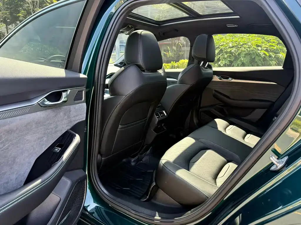 Geely Preface — фото 4