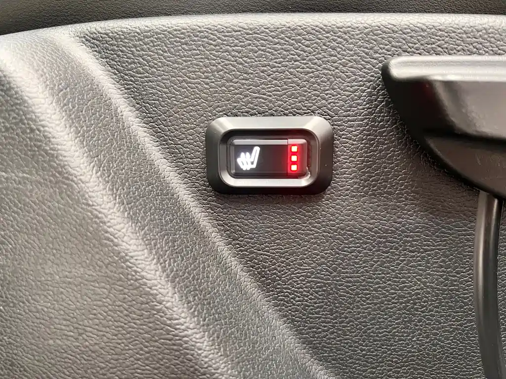 Geely Binyue — фото 10