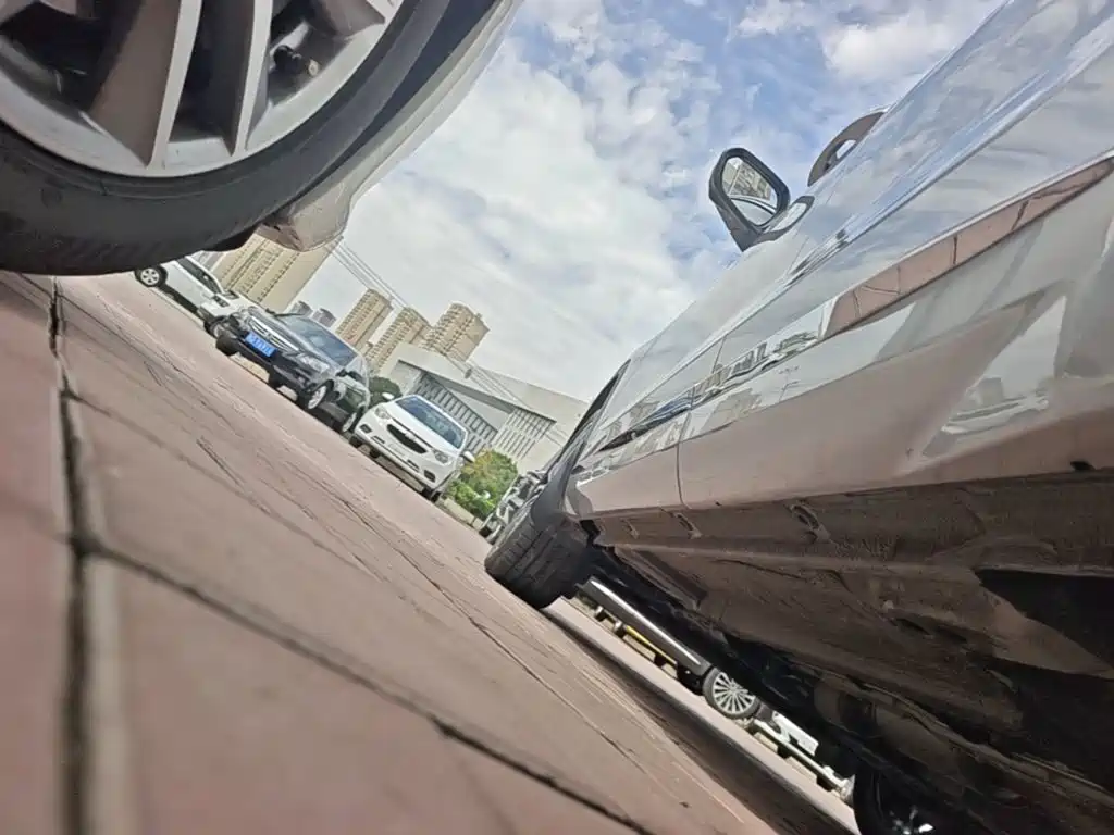 Geely Monjaro — фото 21