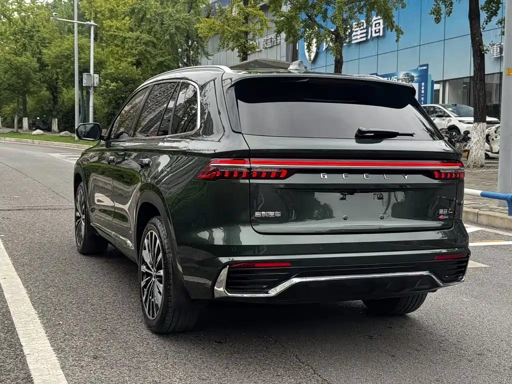 Geely Monjaro — фото 23