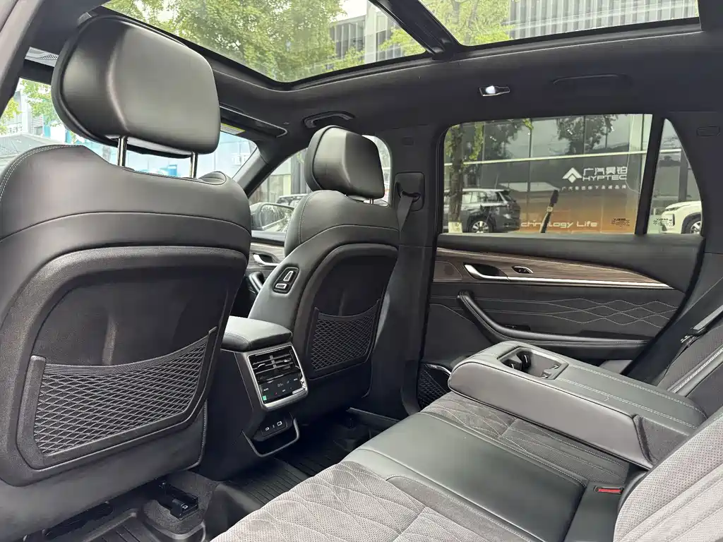 Geely Monjaro — фото 7
