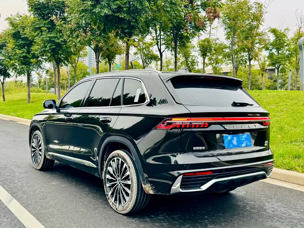 Geely Xingyue L — фото 9