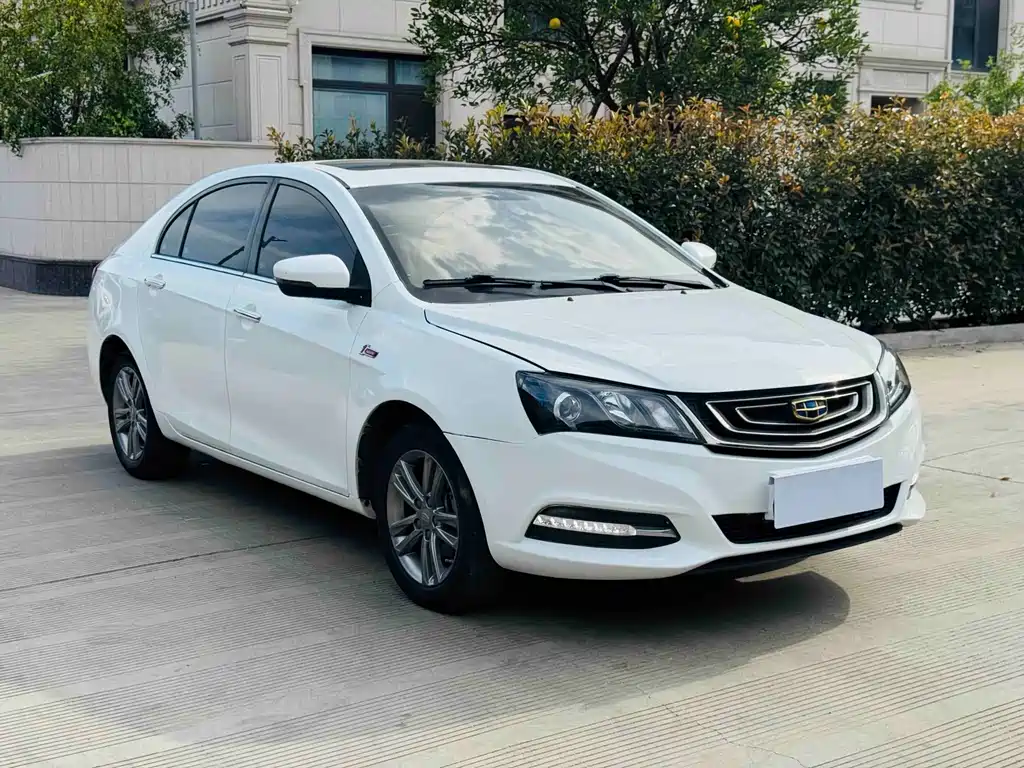 Geely Emgrand — фото 3
